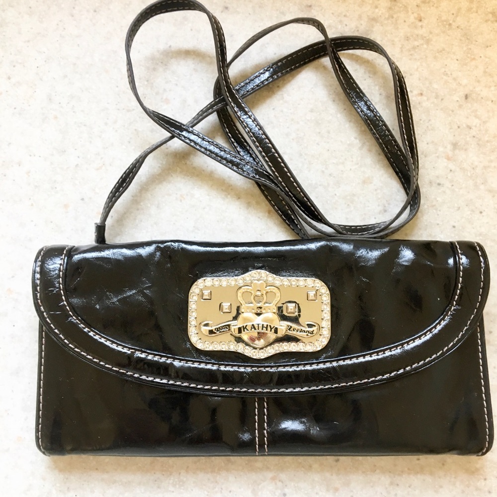 Gorgeous Kathy Van Zeeland shoulder bag!